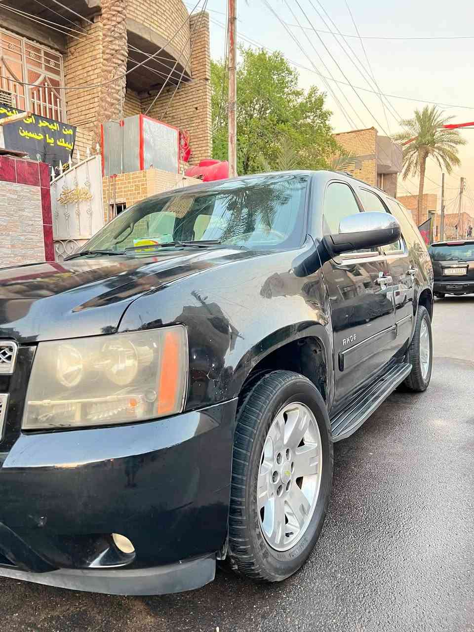 تاهو 2010للبيع كامله من كلشي حداديه وصدر وكهرباء ولايت زنون ضرر بس جاملغ الايسر سعر 210 رقم الهاتف***********
