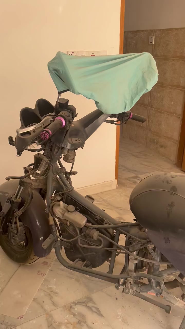 فورزه 06 طافيه عطلها بسيط. سعرها ٣٥٠ قفل
بغداد البياع ***********
