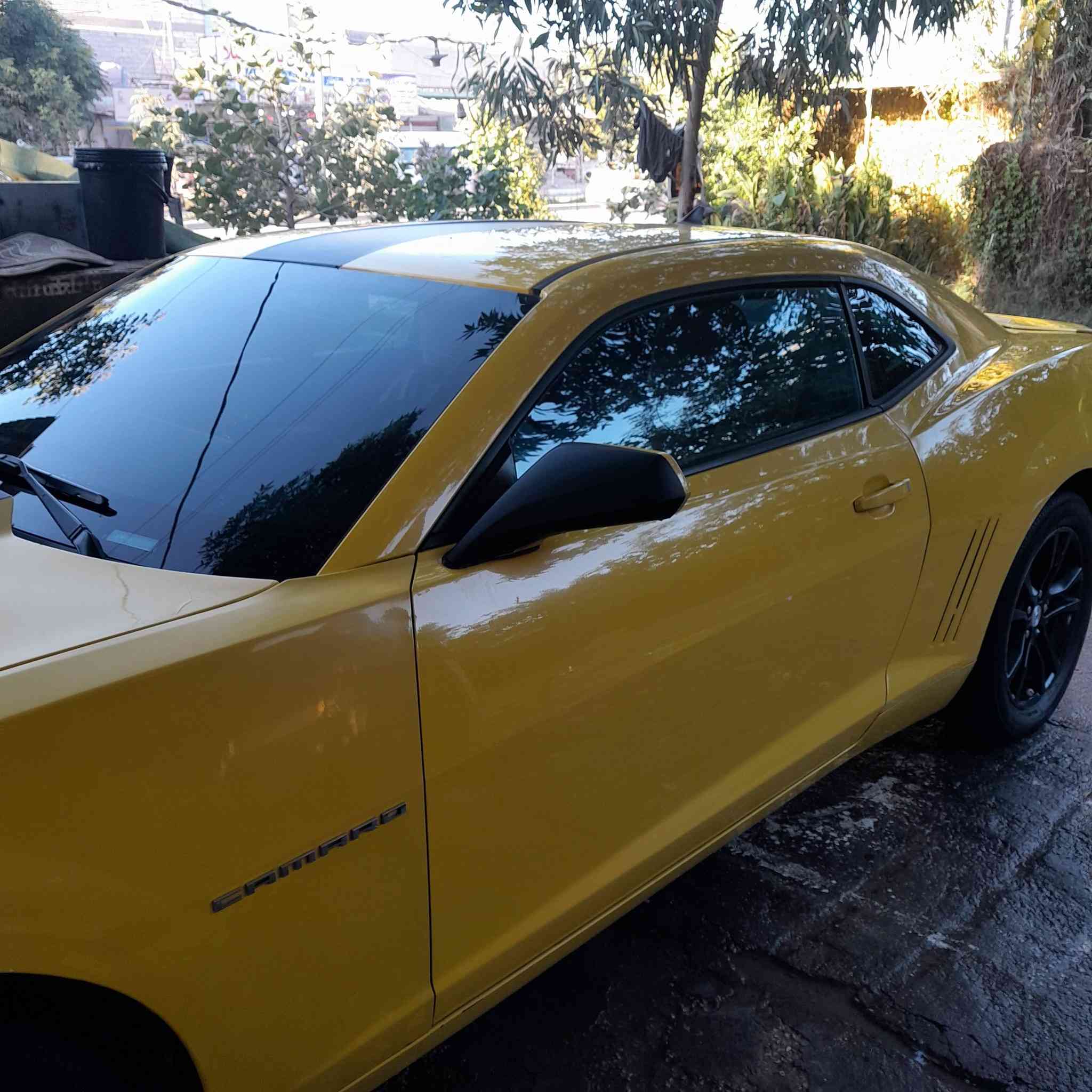 كمارو 2011 لون اصفر مكينه 3600 رقم بغداد بسمي السونار مرافق معه الصور السعر 72 وبيه مجال مكاني كربلاء الحر ***********
