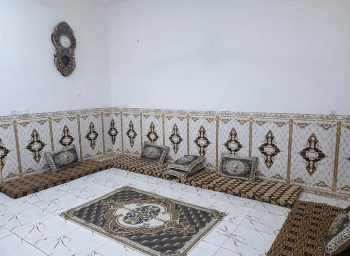 🌃 اللهم صل على محمد وال محمد 🌃
      🏫   🏫   🏫   🏫   🏫   🏫
              ⚜️ #بيت_للبيع ⚜️ 

☣️في الفلوجة حي الشهداء 
☣️ منطقة ال19
☣️بناء درجه اولى 

⚜️المساحة : 125م 
⚜️الواجهة : 6.25م
⚜️النزال : 20م

طابقين 3 غرف نوم صالتين واستقبال ومبطخ ومناور ثنين 
الطابق الارضي كامل والثاني هيكل 

 ⚠️ الشارع 🚸 : 10م  
⭕ السعر :  95 وقابل للتفاوض 
🧰⚖️ نوع الملك 🧰⚖️ : طابو صرف سند 
للاستفسار : مراجعة 
🥇#مكتب_الاقصى_للعقار 🥇
 للاتصال : *********** 📞☎️
واتساب : *********** 📞☎️
⭕التسلسل: 125
#عقارات_الفلوجة #عقار_للبيع #عقارات_الانبار #عقارات_العراق  #العقار #عقار
#العقار_للبيع #للبيع #بيع #بيت #بيوت #قطعة #قطع
#ارض #اراضي
#عقارات #عقارات_الاقصى
