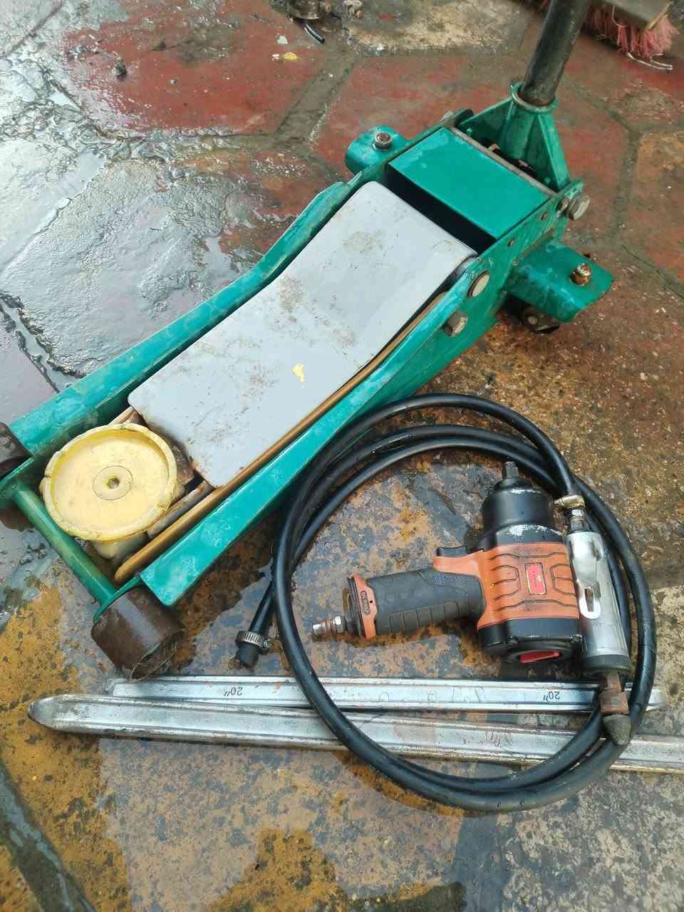 كمبريسر 500 التر ثري فيز وخالعه حجم 24 وجك ودرين للبيع الناصرية قضاء الشطره ***********
