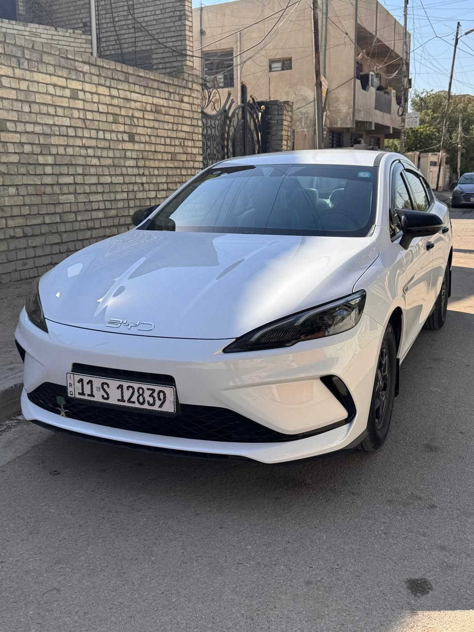 السلام عليكم 
للبيع او مراوس بسيل6

BYD SEAL 05 2025
باسمي تحويل مباشر
محرك 1.5 لتر هجين هايبرد DM-i
كامل معدات 
شاحن 
مثلث 
زي الطوارىء 
فوم التايرات

مواصفات
لد امامي وخلفي 
دخول بصمه وكارت NFC
تشغيل عن بعد
تانكي 65L
مقاعد جلد ابيض 
تبريد قطعتين
حساس تاير
حساس خلفي 
كروز مثبت سرعه
مانع انزلاق
تحكم ستيرن اربع
تحكم لايت من الشاشه
ترب للصيانه تنطيك تنبيه قبل 300 كيلو
مود قياده سبورت-نورمال-ايكو-مود الثلج
وضع التسارع
وضع EV MAX
كامرا دواره
2000 كيلو بالتفويله
55 كيلو بالشحنه
هيتر مري  
وبعد بيها مواصفات
مغلفه عازل حراري امريكي اني جايبه 150$ يعني غرفه ثلج
اي حراره للشمس ماكو 
وعليها اضافات سوادات 
 شاشه محدثه ويز و يوتيوب 
والسياره بعدها بحالة الوكاله استخدامي بانزين سوبر ومحسن
ماشيه 14.500 
بيها ملاحظة بالهلال الخلفي مصوره فقط باقي كفاله عامه 
السعر 20 مليون وبيها مجال
بغداد الدوره 
***********
