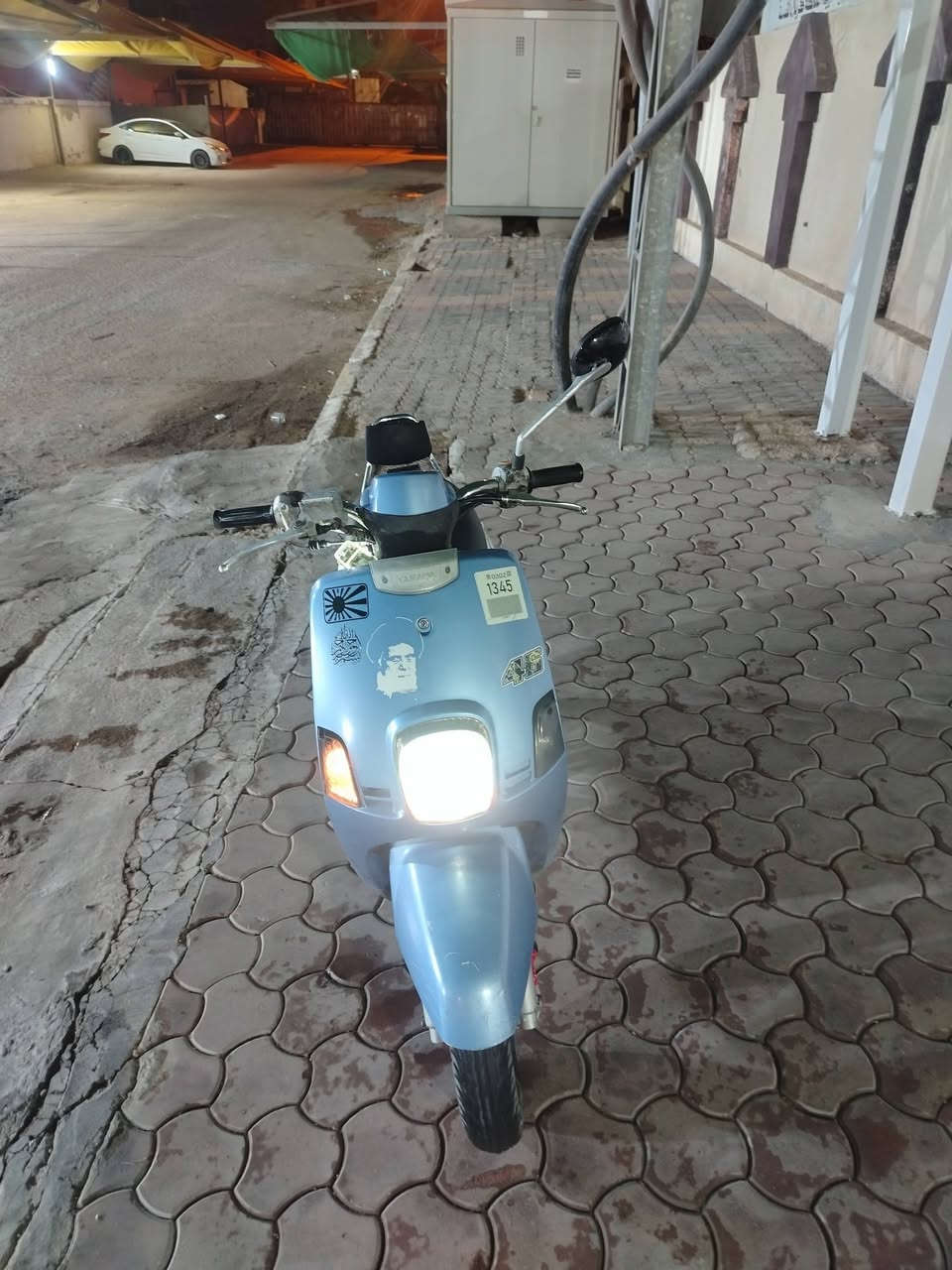 دراجه بوليسي مكينه ناعمه ب٧٠٠ وبينها مجال ***********
