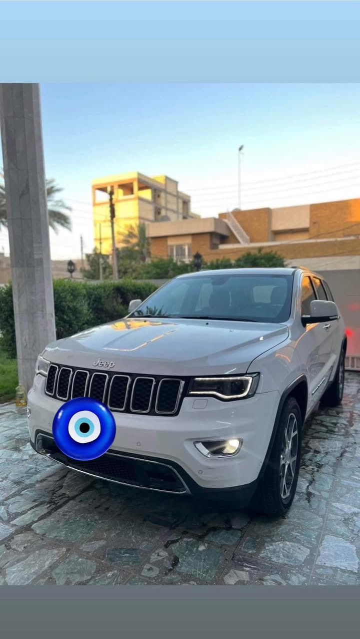 سياره للبيع الشراي يجي واتساب *********** نظيفه
