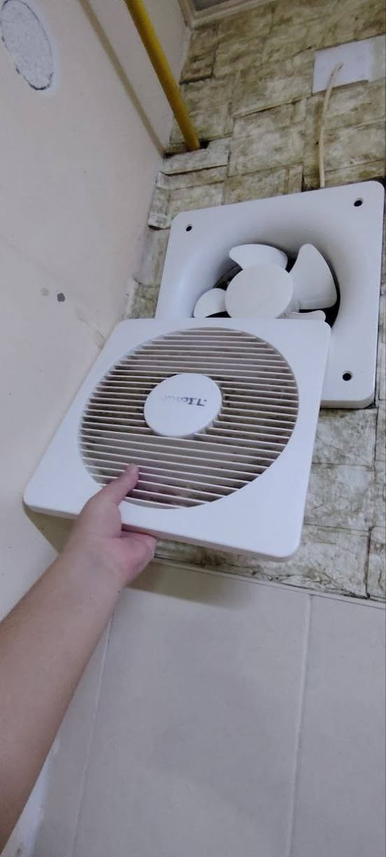 تم و بفضل لله.. تم تنضيف وتعطير ورفع الكاربت والافراش من شقه الاخ الراقي ( أبو احمد المحترم ) #بلوكA7 عماره 712 مساحه 120 متر .. مدة العمل 10 ساعات  امنياتنا و دعواتنا للاخ أبو احمد ان يجد الخير و السعاده في سكنه الجديد .. تحياتي لكم الاستفسار مراسله الصفحه او اتصل على الارقم📞 ***********
