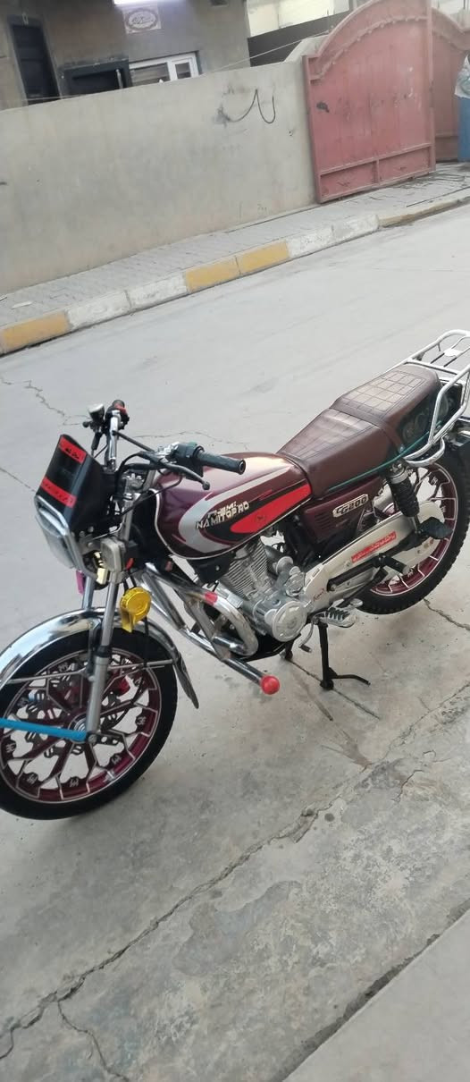 السلام عليكم ماطور نامي ابرو 2024 محرك 200 ماطور فول نضافه محرك شرط كهربائيات كله شقال منفيس موجود سعره 650 وبيه مجال شراي تعال خاص وتدلل مكاني كركوك ***********
