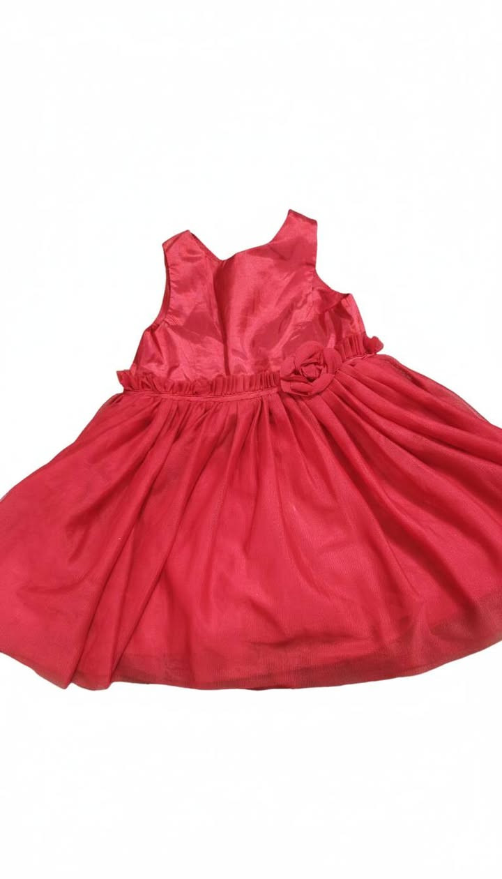 ملابس يلبسون سنتين ونص كلهم ب١٥
بس السودة ماخذتها ب٣٥ من lc 
كولهم ماركات


**إذا كنت صاحب هذا الإعلان وتريد حذفه لأي سبب، رجاءا أرسل رسالة إلى الدعم الفني**