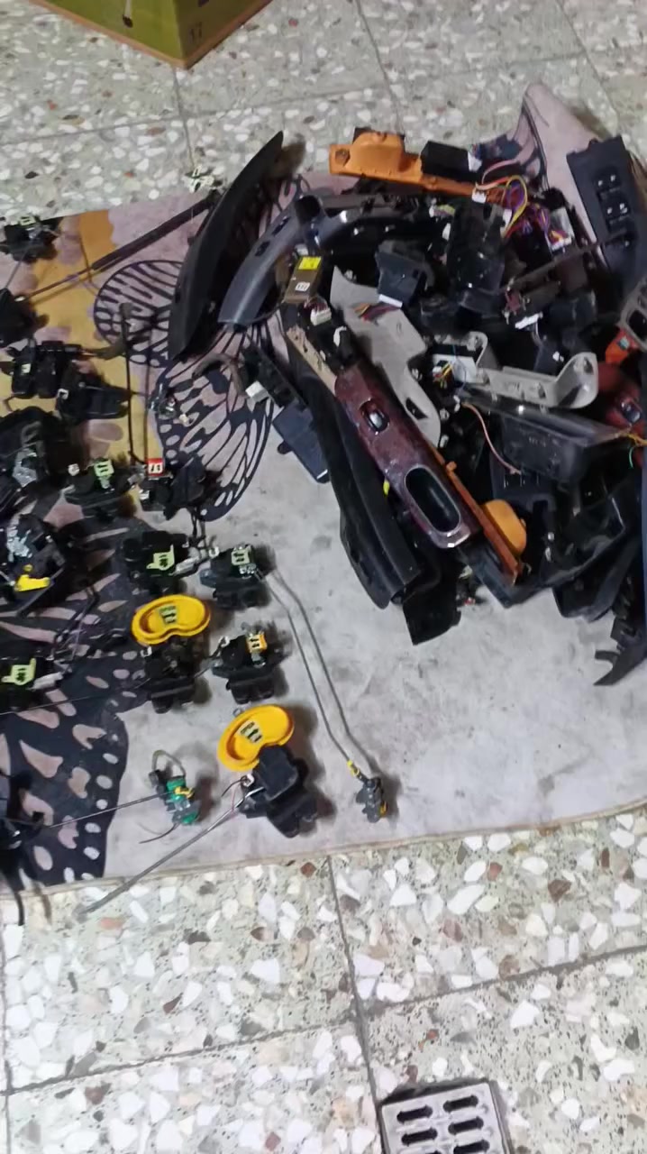 يا الله تم وصول غراض حاويه كوري اصلي شركه شرط شغل مكاني بغداد يوجد توصيل لكل المحافضات ستفسار دخل  خاص وأ تصل ***********
