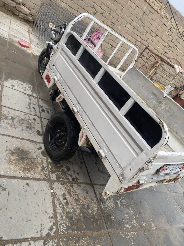 ‏السلام عليكم للبيع موديل 15 محرك جديد أوراق كاملة السير1 250 العنوان الناصري رقم الهاتف ***********
