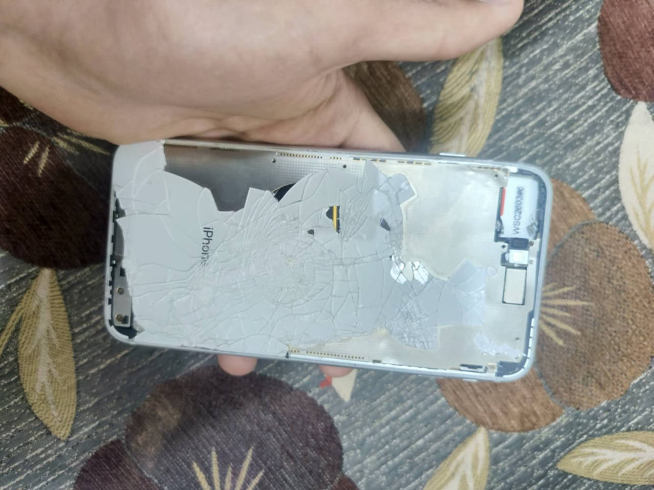 ايفون ٨ بلاس
فحمم 
ذ ٦٤ 
الرمز اعرفه 
قيم بما يرضي الله😇


**إذا كنت صاحب هذا الإعلان وتريد حذفه لأي سبب، رجاءا أرسل رسالة إلى الدعم الفني**