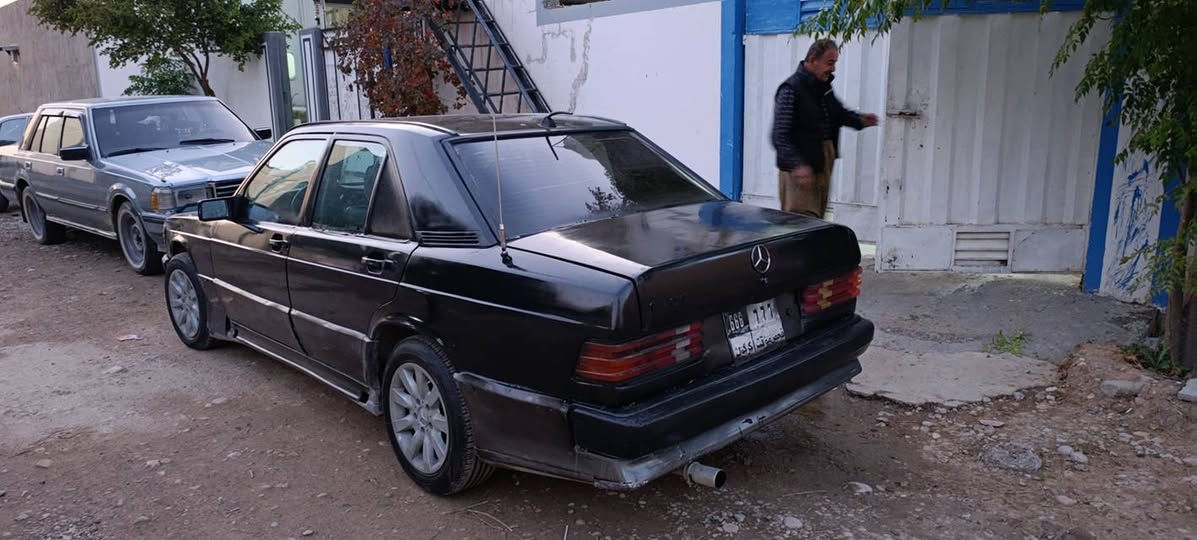 مارسیدز 1990ئەکینە ئۆنجی تۆماتیک گوڵی بازاڕ لۆک لۆک سەوەی وەشەرتی حایبەو ئەوەلیات گشت گیانیوەشەرت کارەبای تەقەوڕەقە تەبریت کەرمو ماسیحە گشت گیانی ئیشە کات سعری  22  گڵاو کەمێ مەعامەلە گۆڕینەوەیش دەکەم لەسەر دڵ گرتن شووێن کەلار ڕزگاری *********** كالار, السليمانية
