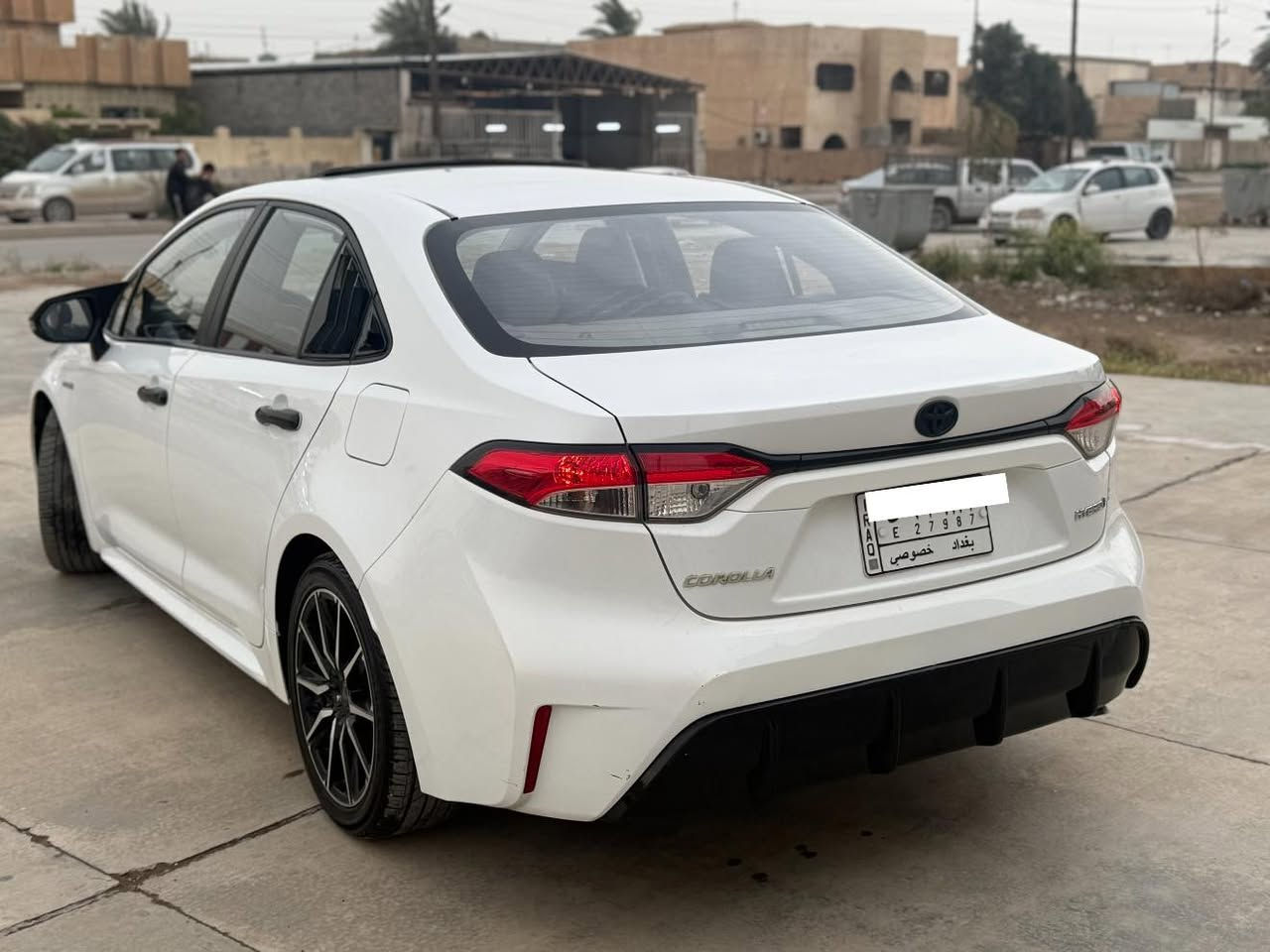 السلام عليكم/ كورلا هايبرد 2023 تجميع الصين / بجم السبورت GR فول مواصفات فتحه سقف بصمه كشانه جلد كشن كهرباء عداد ديجتال ويل كب عالي رادار امامي / مكفوله من الصبغ والتبديل والبارد / عدا رصعات حالوب خفيفه / كير مكينه كفاله / رقم بغداد تحويل مباشر / سعر /128 $ ورقه بيها مجال بسيط / ***********
