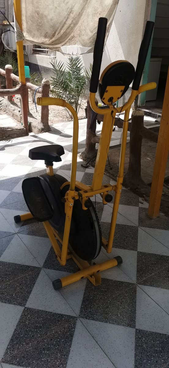 بايسكل منحف للبيع مستعمل سعر 85 وبي مجال مكانه لهوير تلفون ***********
