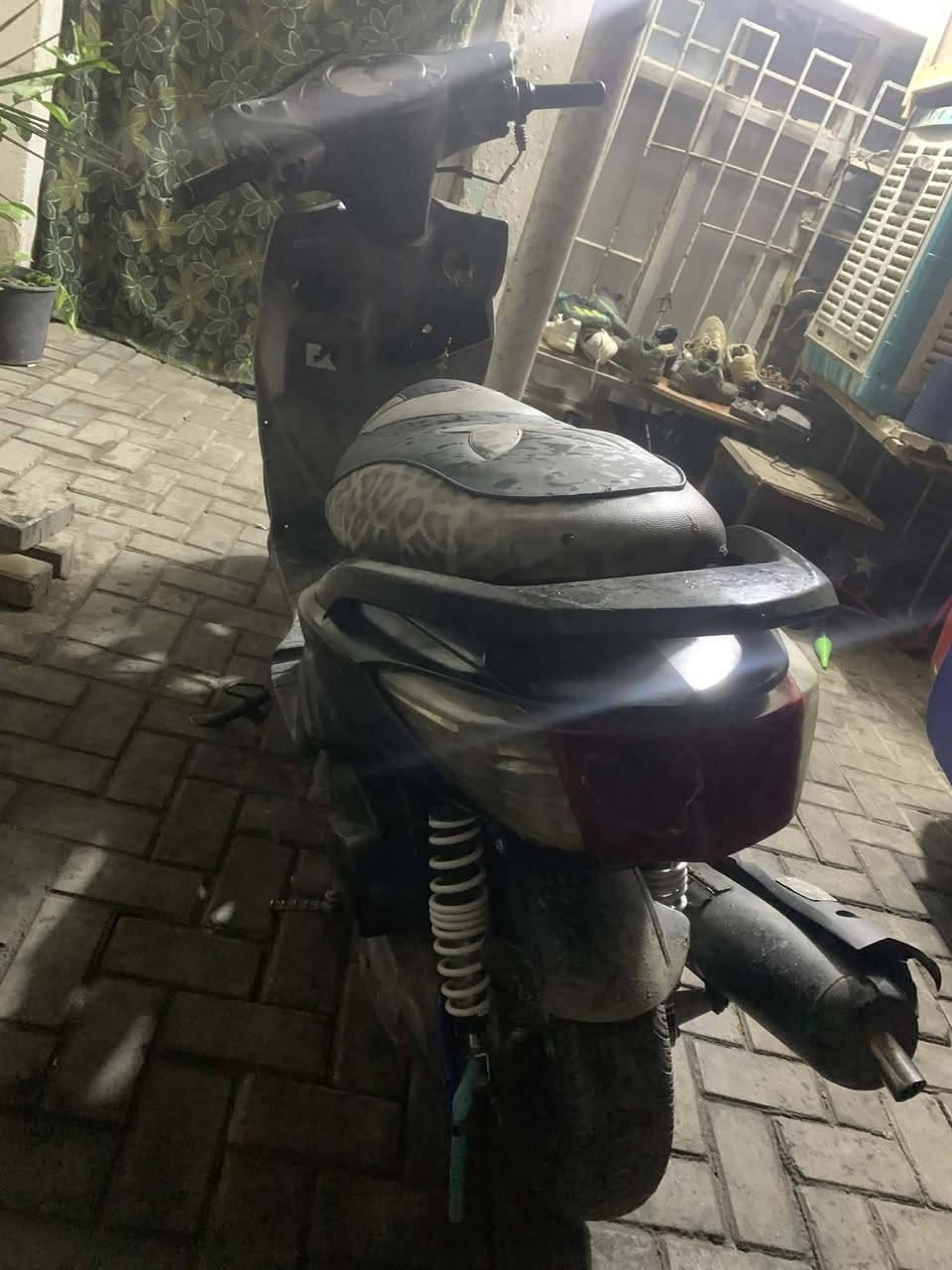 سلام عليكم سكنس فحل شغاله ابيع كوم حديد كبريتر تعبان نفس ما هيا بل صور لا اكلي شبيها سعر 250مستعجل علا بيعتها مكاني البنوك ***********
