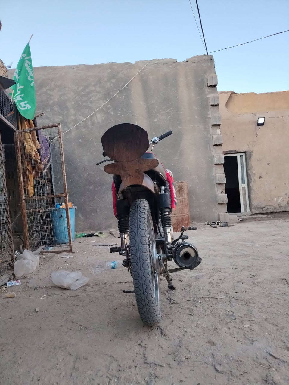راصطه للبيع مكان طوريج حي المستقبل متواجد سعر 35 مفصلها بيدي واتساب ***********

