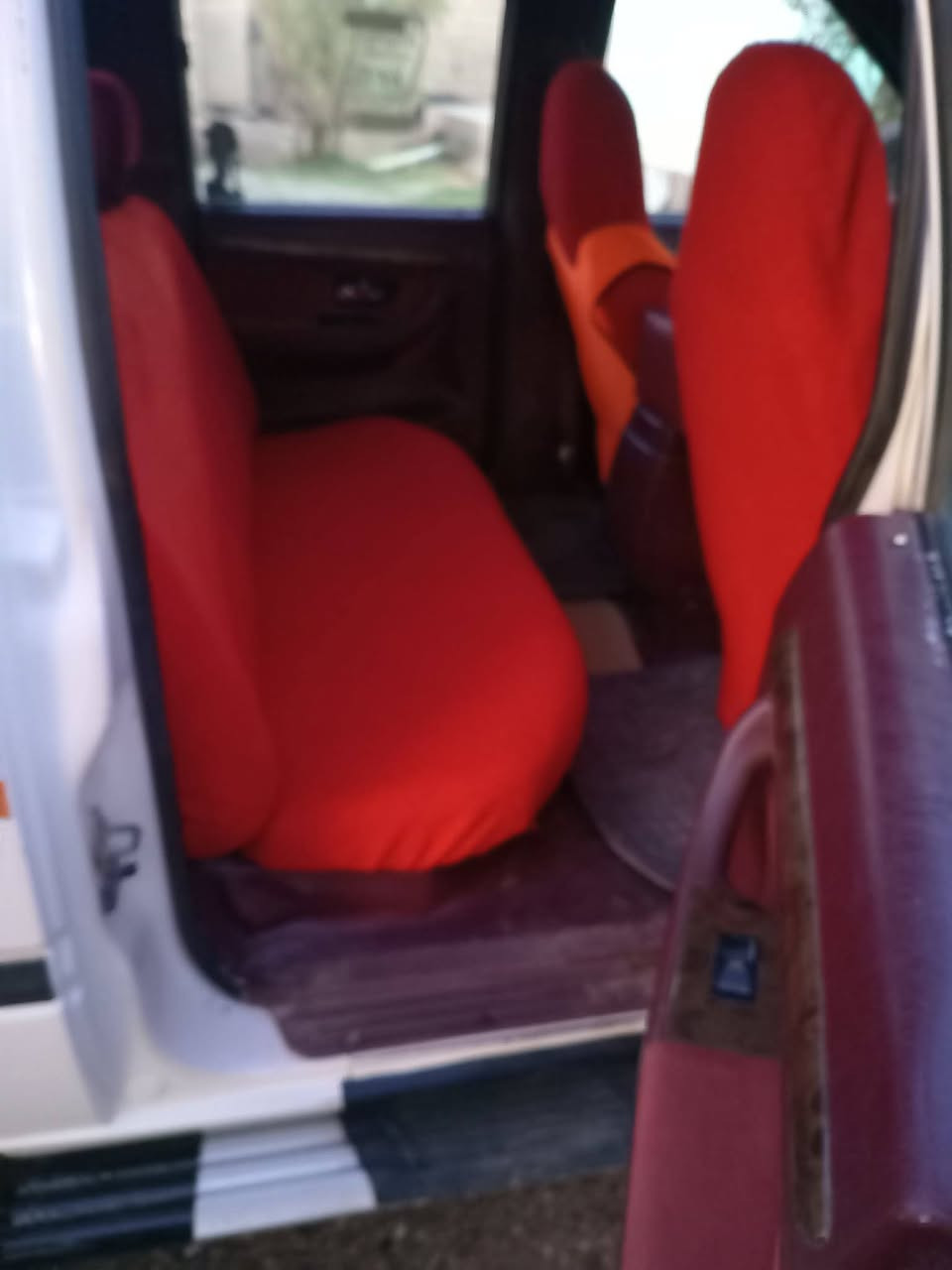 السلام عليكم  كوناو للبيع 
موديل 2009خالصه من الصبغ والخياس 
جاهزه ما تريد مصرف 
تخم تاير وصدر جديد محرك بخاخ بحاله جيده 
السعر 37وقابل للتفاوض 
للأستفسار الاتصال ***********
(السياره منفيست )
