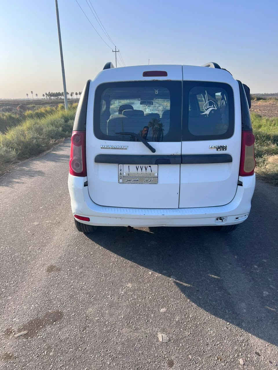 سلام عليكم ورحمه الله وبركاته رينو 7 راكب نضيفه مكينه وكير جدد وتخم تاير جديد السياره رقم ذيقار راعيهه يريد مكاني مداور غماس ***********
