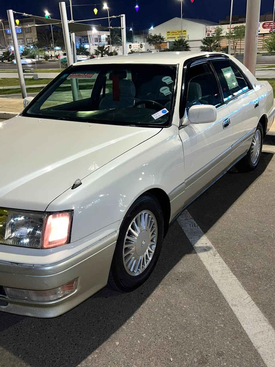 السلام عليكم راس الثور فلات موديل 2000 مشروع وطني سنويه لغايه 2029 مكفول من الكص ونقل الجثه والعيب الشرعي وكافه لاصوليات محرك وكير مكفولات           تبريد ثلج حداديه بلكارتون كهربائات كله شقاله طخم تاير كرستال اصل سياره جديده مابيه اي نقص عنوان السياره البصره السعر90 بيه مجال قليل هذه رقم الموبايل *********** السياره مصبوغ عام تغيير لون  العوان البصره البصرة, العراق
