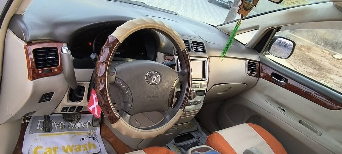 السلام عليكم أبصم للبيع موديل 2003
رقم مثنى انكليزي تحويل مباشر سنويه 2031 تنتهي السياره فول حساس خلفي امامي كأمره خلفي امامي مكينه كير حداديه تبريد كارتون السعر 117 بيه مجال
الرقم الهاتف ***********
***********
