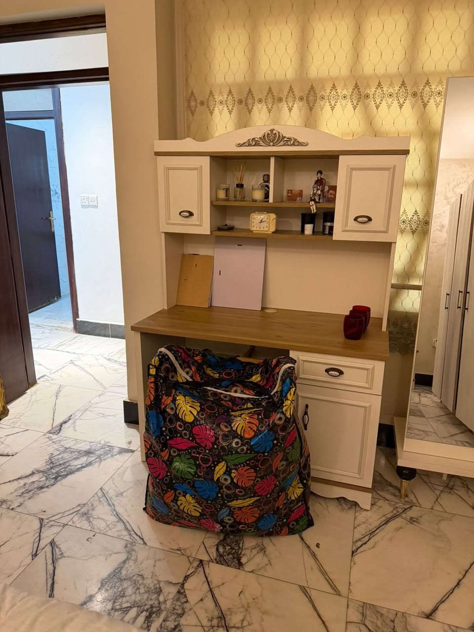 بيع غرفه نوم نفر اخت الجديده مثل مدشوفون بتصوير ٦قطع وتكمه سعرها  المكان العرصاات
٧٥٠


**إذا كنت صاحب هذا الإعلان وتريد حذفه لأي سبب، رجاءا أرسل رسالة إلى الدعم الفني**