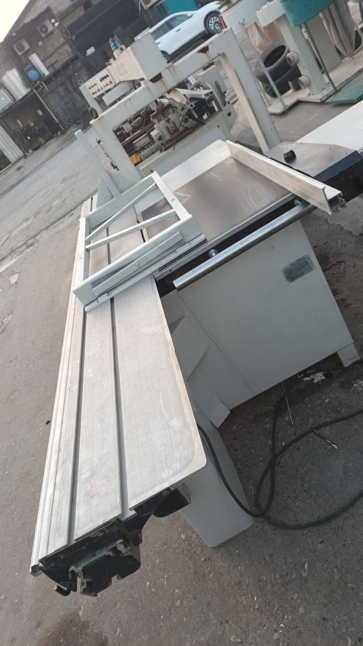 منشار 3200
***********واتساب 
***********واتساب 
اربيل صناعه جنوبيه خلف شركه اوسكار فرع نجارين
