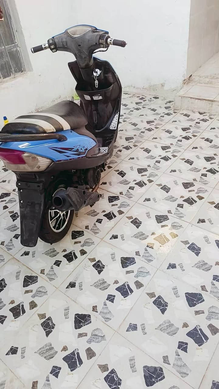 سلام عليكم دراجه ماكس عدله للبيع دراجه نضيفه. تعال افحص واخذه مفتوحه مره وحده دزويد بوشته55مكان كربلاء طويريج قضاء جدول الغربي السعر850 مجال هذه رقمي متواجد عل خاص شوكت ماتريد ***********😍😍
