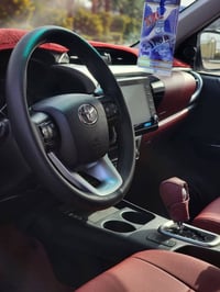 هايلوكس • ٢٠٢٥ • بالضمان