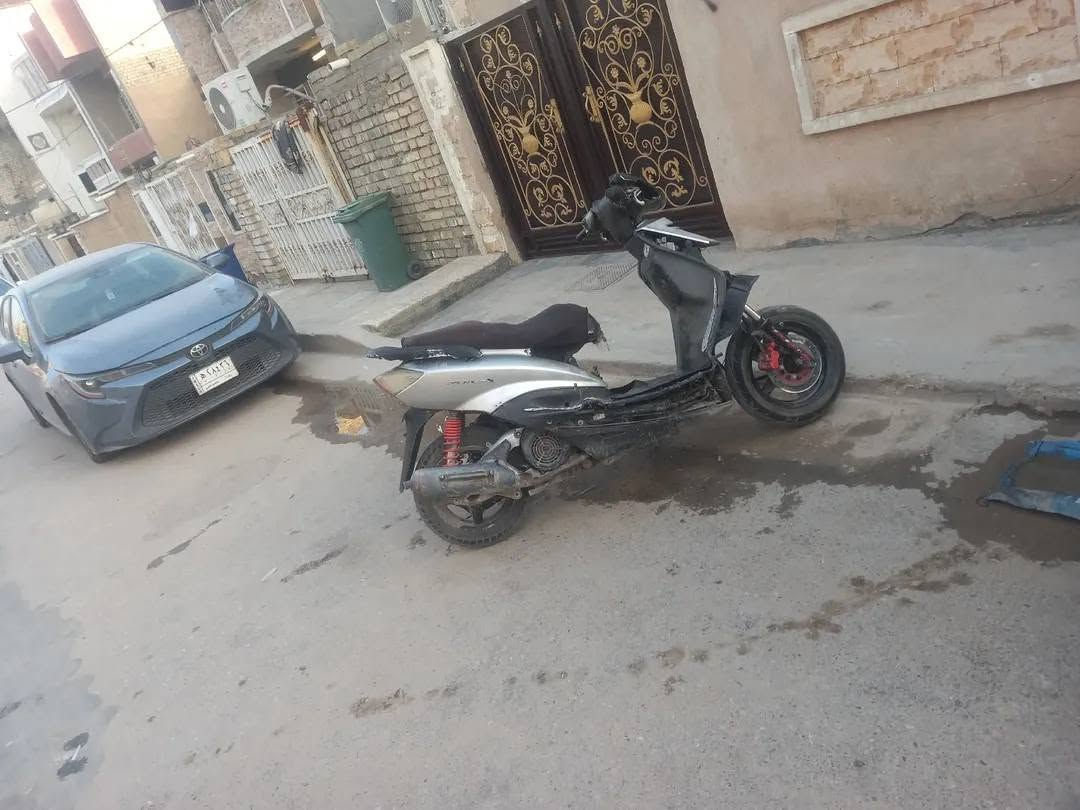 سكنس نثية كوم حديد بيهة زنجيل ب 100 وبيهة مجال للشراي مكاني الشعب ***********
