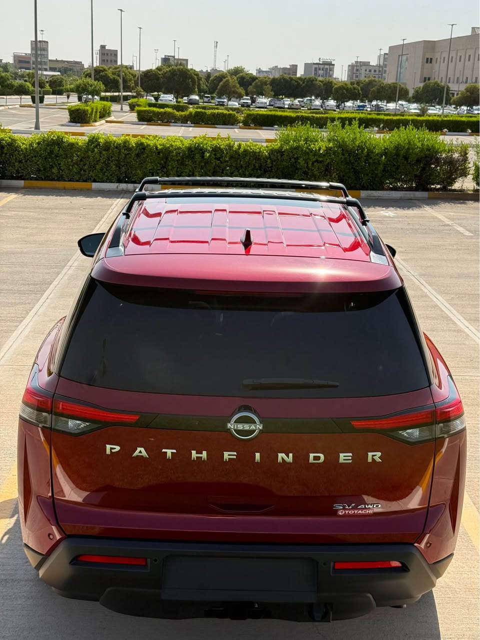 السلام عليكم…..

نيسان بافندر 2024 (SV Plus)
بدووون صبغ  ( بدوون ايرباك كلها سليم )
رقم شاصي 5N1DR3BD4RC221651
ممشى 35 الف ميل قابل للزيادة 
مرقمة اربيل باسمي تحويل ثاني يوم
محرك 6 سلندر 3500 تنفس طبيعي 
كير 9 نمر  ZF  
دفع رباعي 4*4 
تحكمات ستيرن جهتين 
شفتات سترين 
7 أنظمة قيادة 
7 راكب 
بانوراما 
رادارات 360
تحديد مسار 
مانع تصادم امامي خلفي 
نقاط عمياء 
هاند بريك بصمه 
اوتو ستوب 
اوتو هولد 
بصمه ابواب وتشغيل 
كشنات كهرباء 
كشنات تسخين 
تبريد 3 قطع منفصل 
انارة ترحيبية 
انارة ليزرية  
صندوك كهربائي شفط 
وبعد بيها مواصفات 
الضرر ( بابين تبديل نفس الون وكالة ) صور الحادث بالمنشور 
مكان السيارة اربيل و موصل 
غير متواجد ع الفيس اتصال او واتساب 
السعر : 265 ورقه وبيها مجال قليل 
 *********** أربيل, العراق
