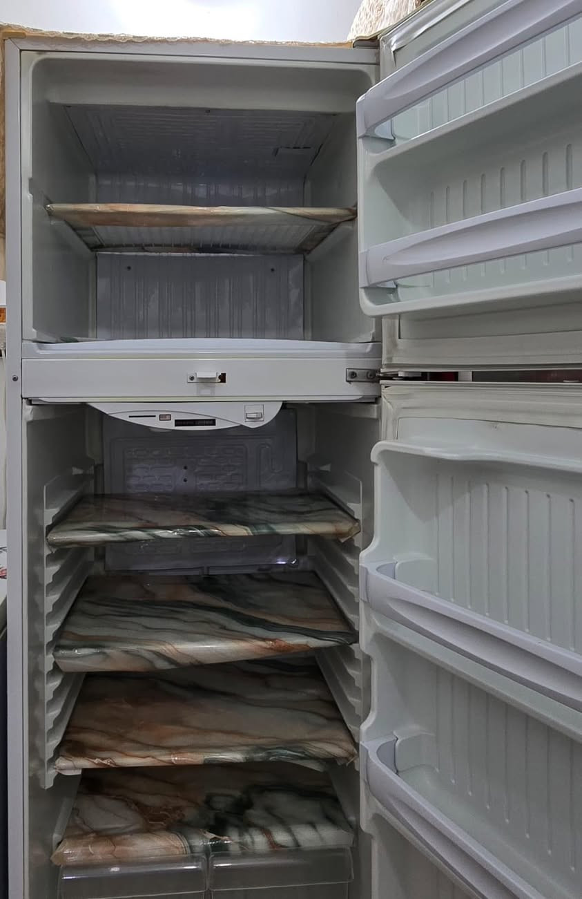 السلام عليك ثلاجة للبيع  نظيفه بيها عطل ما اعرفه شنو


**إذا كنت صاحب هذا الإعلان وتريد حذفه لأي سبب، رجاءا أرسل رسالة إلى الدعم الفني**