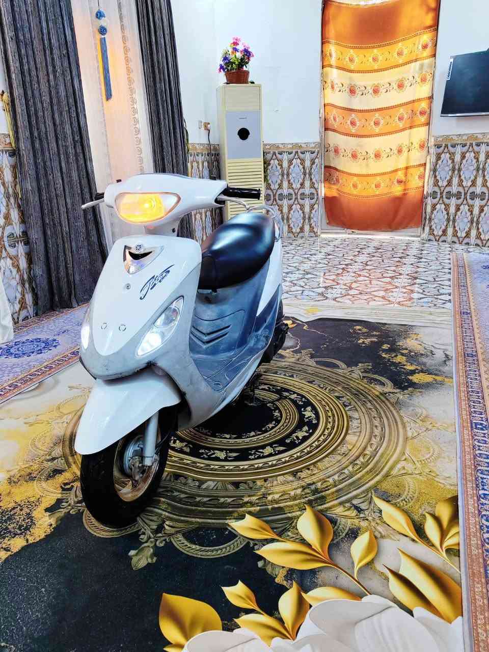 للبيع ماكس حاويه رمبه دراجة جديده وجاهزه مال جناي شرط على وضع البلاد سلف هندر كلشي بلاد 49 مكينه بالكارتون كهربائيات كله شغاله السعر 750 وبيه مجال رقم الهاتف *********** مكان بصره القرنة, البصرة
