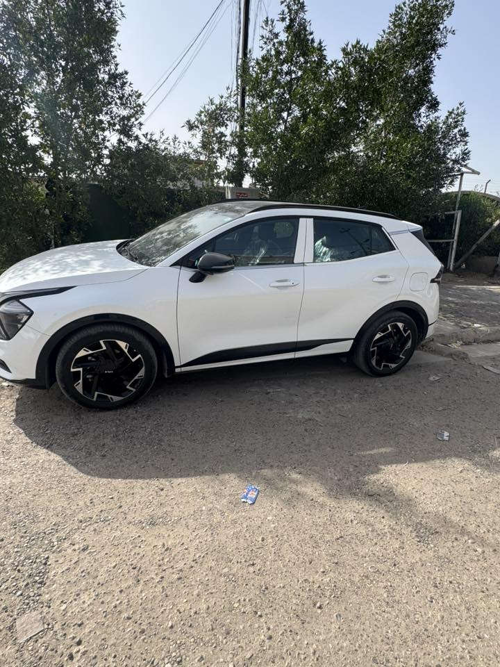 السلام عليكم
سبورتج 2025 

الفئة جيتي لاين 

شركة اكدال 

شاشه متصله 

فول مواصفات معروفه مواصفات الجيتي 

ماشيه 28 الف 

بيه تكحيل بالدعاميه الاماميه + شخط باب السايق مقدار 4 سم مكحل 

سبير منازل 

فول الفول مواصفاته 

مكاني بغداد 

س عر 262$ 

‭0773 954 8225‬
