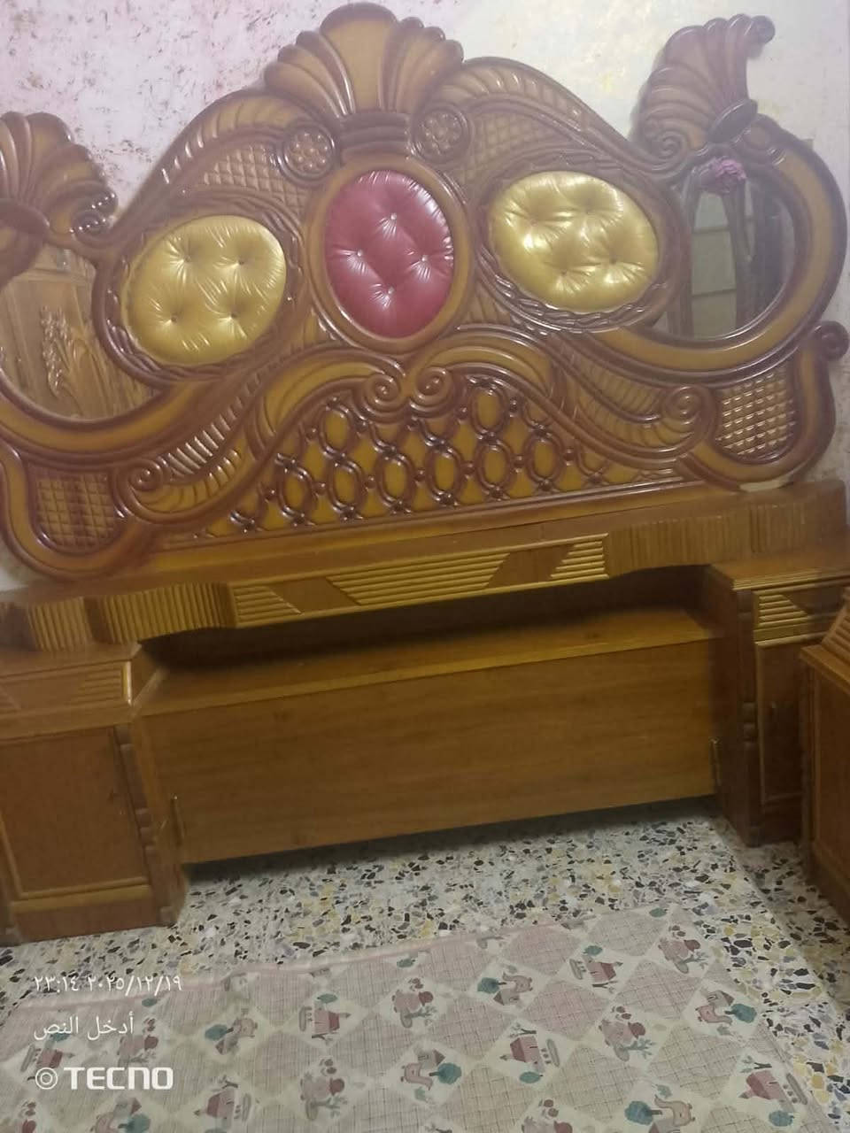 سلام عليكم غرف نوم صاج للبيع السعر 600وبيه مجال شي قليل العنوان بغداد بلديات الرقم***********
