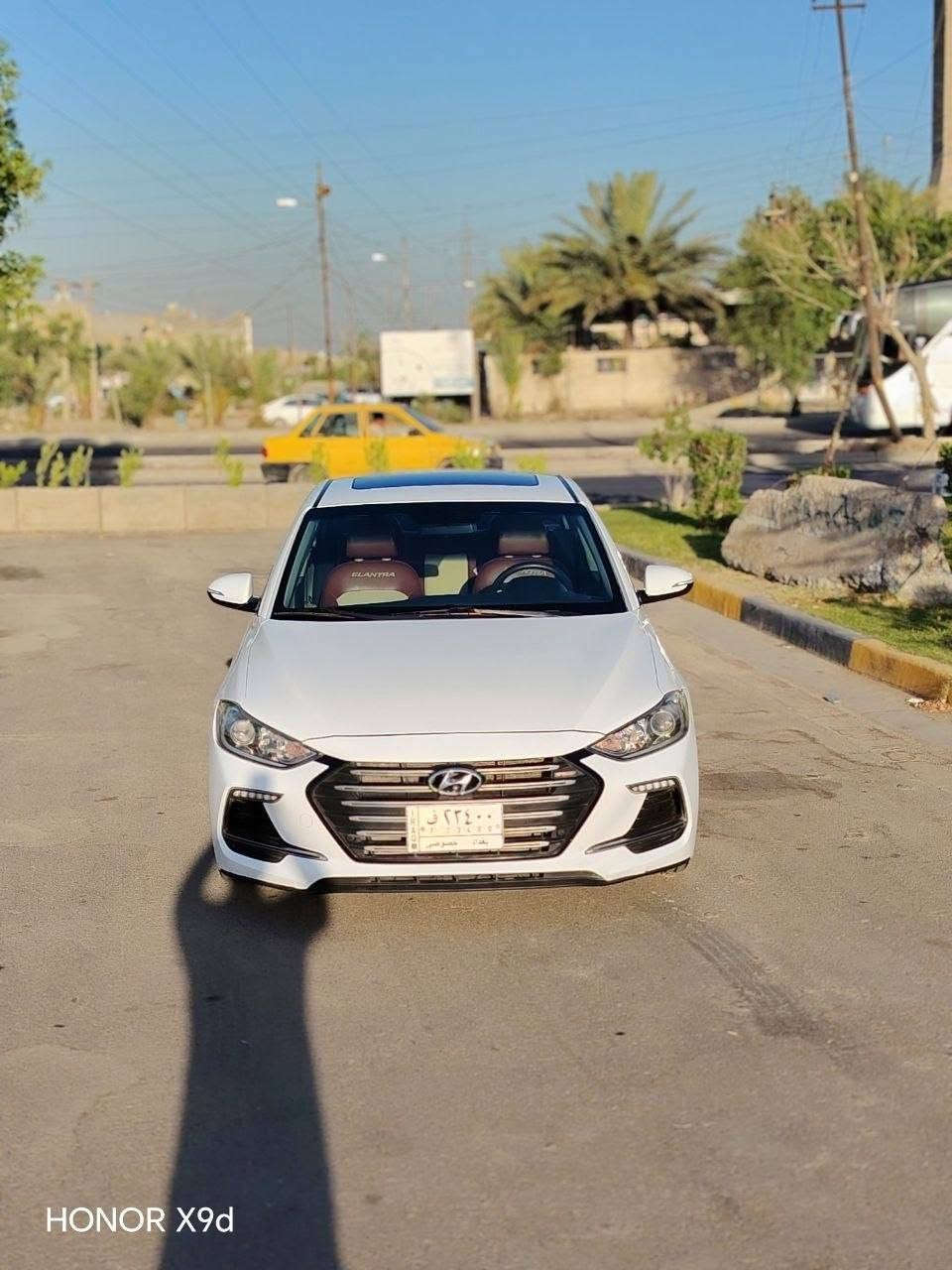 السلام عليكم
النترا سوبر خليجي2019 فول كفالة من الصبغ والتبديل والفتح 
فول مواصفات من عدا البصمة
فتحه حساسات تحكمات كامره 
باقي المواصفات المعروفه
رقم بغداد تحويل مباشر
محرك ٢٠٠٠ دوش 
ماشيه ١٥٢ الف
مكان بغداد السعر١٤٥$ بيها مجال

‭***********
