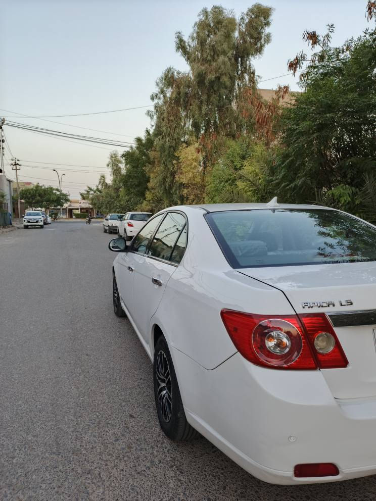 شوفرليـــت ابيكــا خليجــي
موديل 2008
رقم سليمانيه سنويه و هزه جديده
ضررها جامرلغ امامي طرف السايق بدون دواخل بدون ارباك+شبر باب طرف السكن و الباقي مكفوله 
سياره جاهزه و جديده بدون نقص
گير محرك و تبريد بشرط 
محرك 6 سلندر بلادي و اقتصادي بل بنزين سعرها 73 وبيهه مجال 
السياره ابكركوك والشراي يخابر *********** كركوك, العراق
