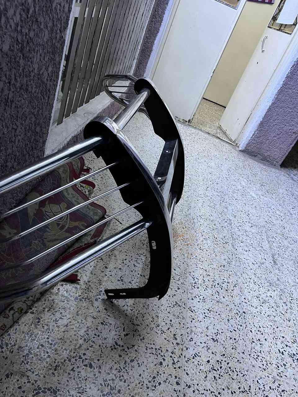 سلام عليكم خوان عندي درع ما كية حمل فحل الدرع سل ستيل  مفصل تفصال جاهز جيب وشد الدرع غيم واخذ بس رحمل لوالديك لا تكسر بل سعر العنوان بغداد الكمالية شارع المصرف رقم الخاتف ***********
