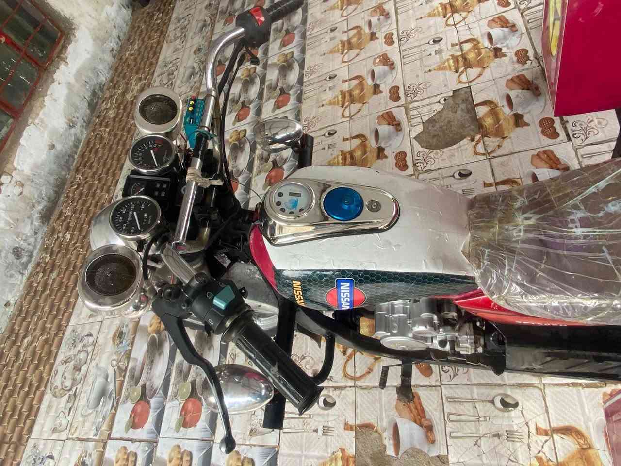 البيع موديل 18السعر1600وبيه مجال مكاني صدور المجر ***********
