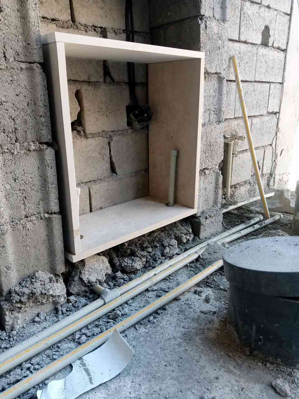 سلام عليكم 
ابو أزل للمرمر 
اي استفسار راسلني خاص 
نظام العمل براغي وتشميع كامل 
***********
نشتغل داخل كركوك وخارج
