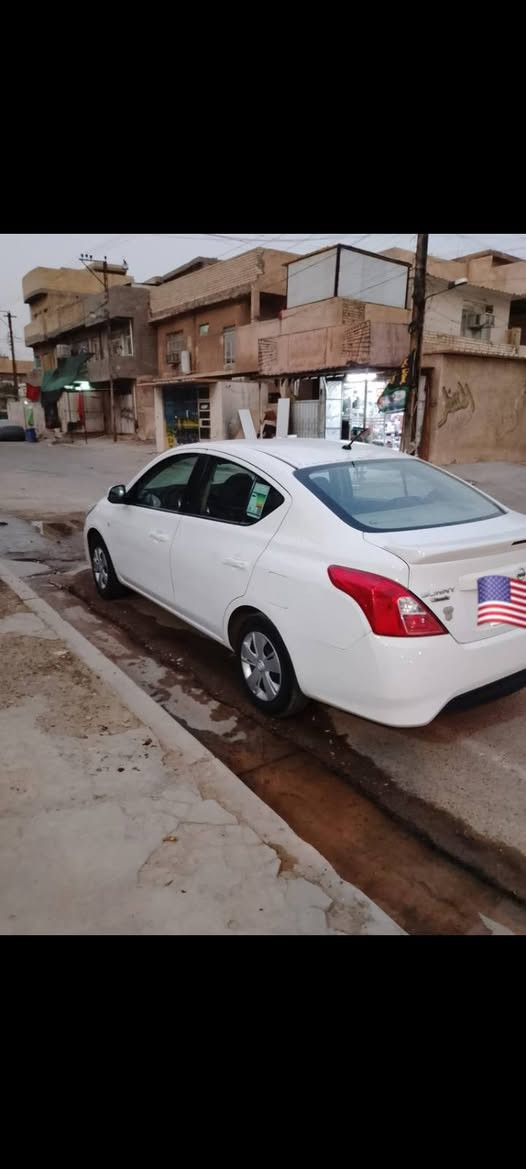 السلام عليكم
نيسان سني هندي بليته زركه 
مكفواله من الصبغ 
رقم اربيل 
موديل 21 
عنواني بغداد البياع 
السعر 110 وبيه مجل شي قليل 
هاتف ***********
