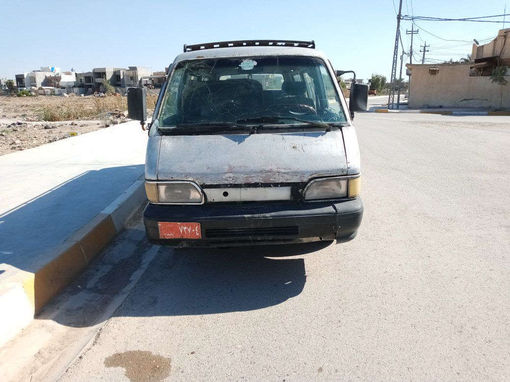 سلام عليكم سيارة كيا بسته رقم بغداد سنويه عضم عاج صاحبه ماندله سيارة شغاله وجاهزة سعر 12ورقه عنوني ديالى شهربان ***********
