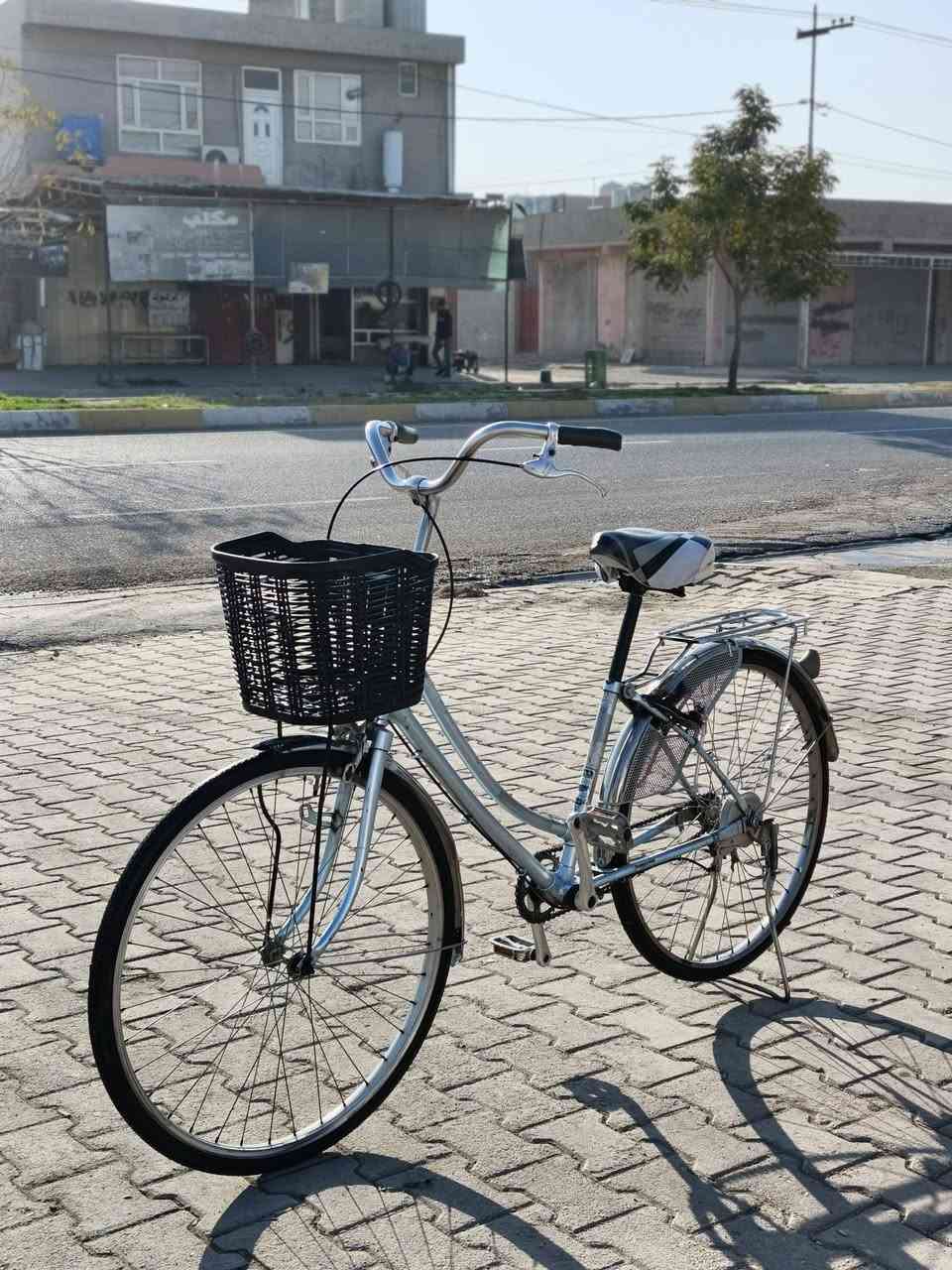 باسكل للبيع
 
السعر ( 50 ) الف قفلة بدون معاملة 
📍 كركوك - القادسية الأولى 
للأتصال    ***********
