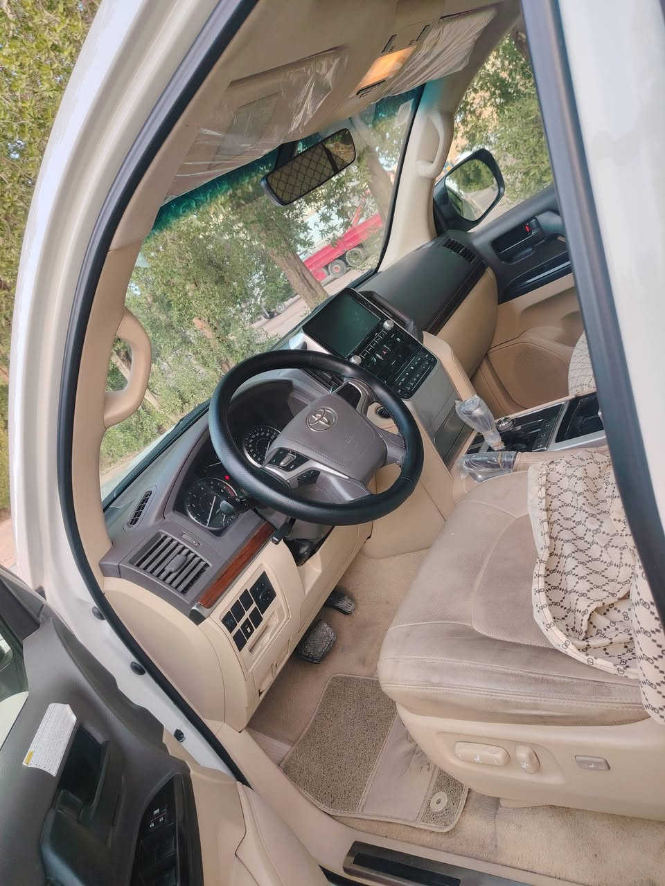 للبيع لاندكروز موديل 16
رقم بغداد دولي الجديد 
مكفوله كفاله عامه جديد
ماشيه 90 الف مواصفات 
الأتصال على الرقم 
مكلف بلنشر اتصل 
***********
