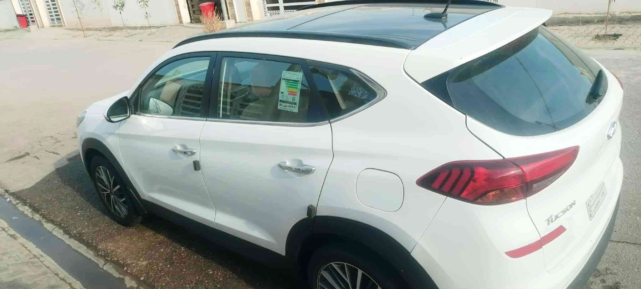 سلام عليكم
توسان مديل 20
رقم بغداد تحويل مباشر 
خليجي ماشيه 98
فول مواصفات كلشي بيه
محرك كير ع شرط
كفاله عامه من الضربه
بيه رشات صبغ اثر تكشير فقط
جاهزه من كلشي
السعر ١٨٨
***********
