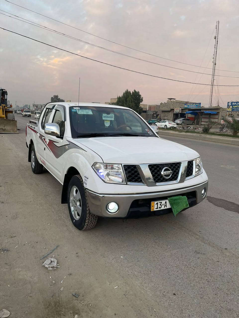 سلام عليكم
نيفارة للبيع
مديل 2013
رقم ميسان مشروع وطني 
سنوية جديدة 
مكينة وكير مكفول
السيارة جاهزة
الصبغ مكان الشريط الموضح بل صور الباقي مكفول 
مكفولة من الضربة ومن قطعة مبدلة
العنوان بغداد قرب العبيدي 
السعر105 وبيهة مجال 
رقم الهاتف ***********
