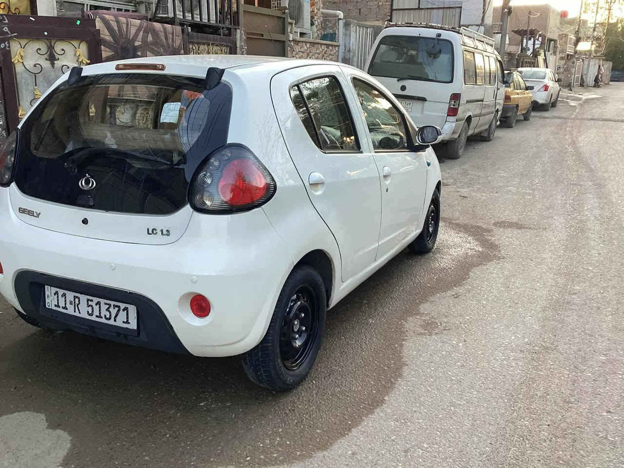 بانده للبيع موديل ٢٠١٢ 
مكينه جديده مال حاويه بعده الوصل عندي كير بحاله جيده صدرها تمام زين تبريد شغال بيها صبغ قطعتين بيها والداير الخلفي سياره نعمه من الله 
سعر ٤٢ تحويل ثاني يوم باسم بنيه  رقم الهاتف ***********
