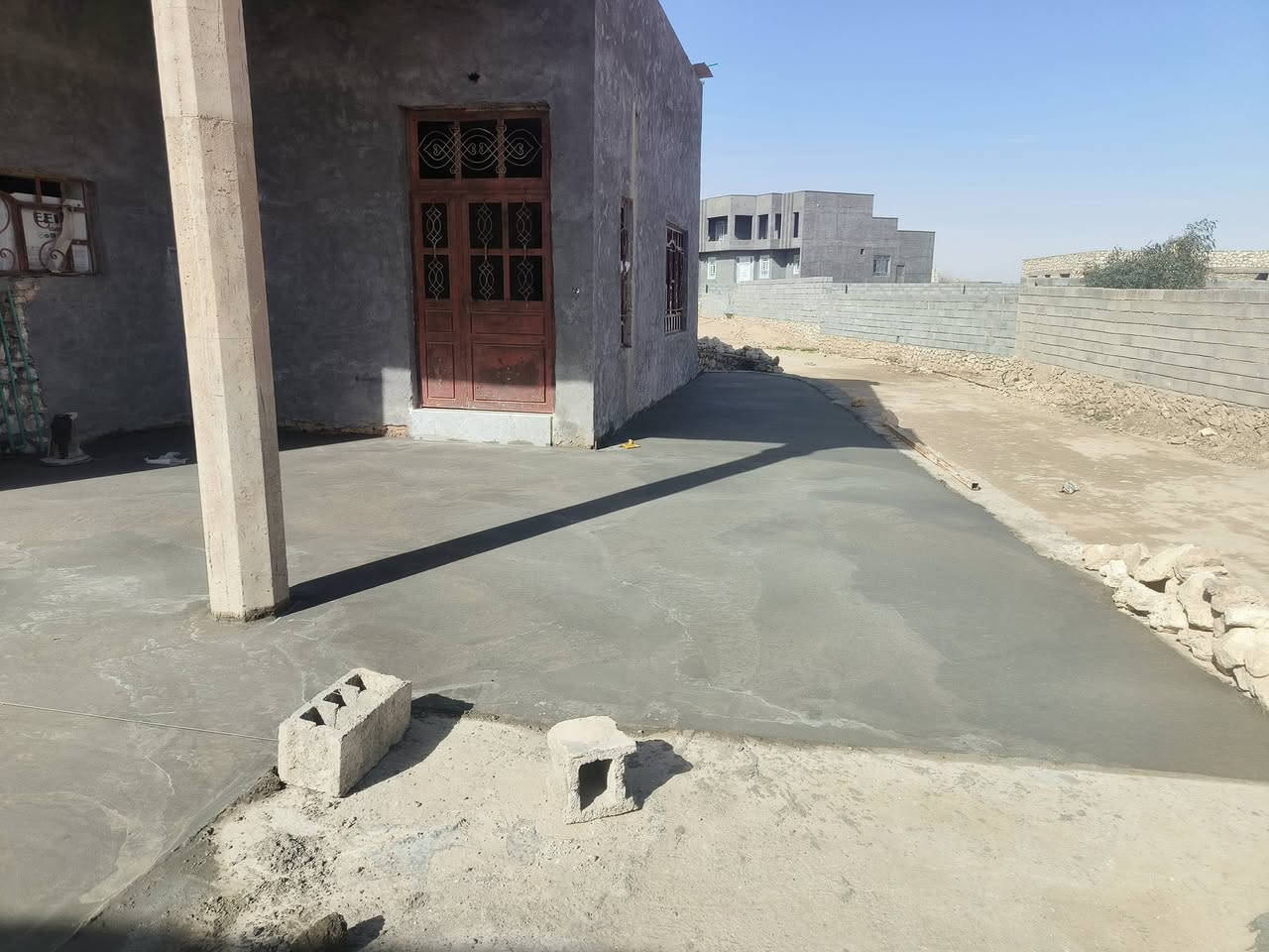 يوجد كادر ناعم خشن رباطات بيتونات***********
