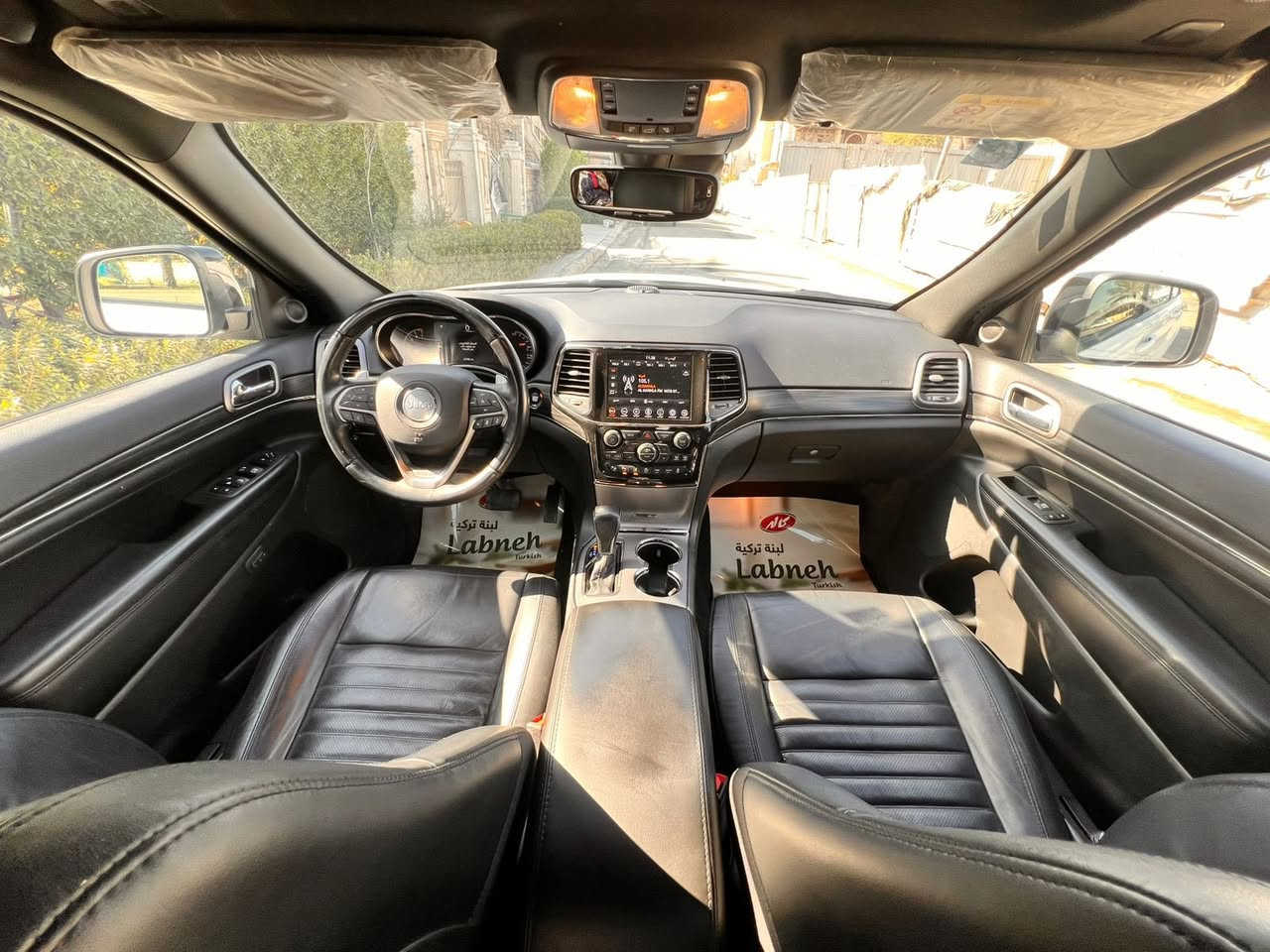 السلام عليكم عندي جيب Sموديل 2022 وكاله شركة هالم فول مواصفات مرقم بغداد ماشية 27 الف بصمة تشغيل كشنات جلد كشنات كهرباء حار بارد كشن استيرن وكشن ذاكرة وكهرباء رادارات بانوراما صندوق كهرباء السعر 385 ورقة للاتصال *********** ابو عبد الله
