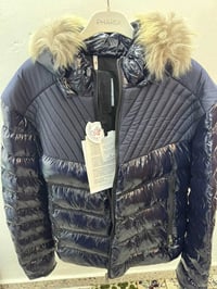 جاكيت ماركة تركية مطرية جديدة غير ملبوسة قياس XL للبيع 07755891435