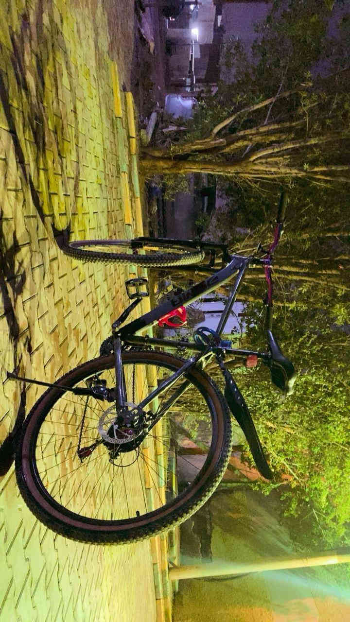 بايسكل رياضي جبلي اوربي حجم 29
مستخدم شهرين فقط 220الف وبي مجال للشراي
المكان الحريه دباش شارع الصحه 
الرقم ***********
