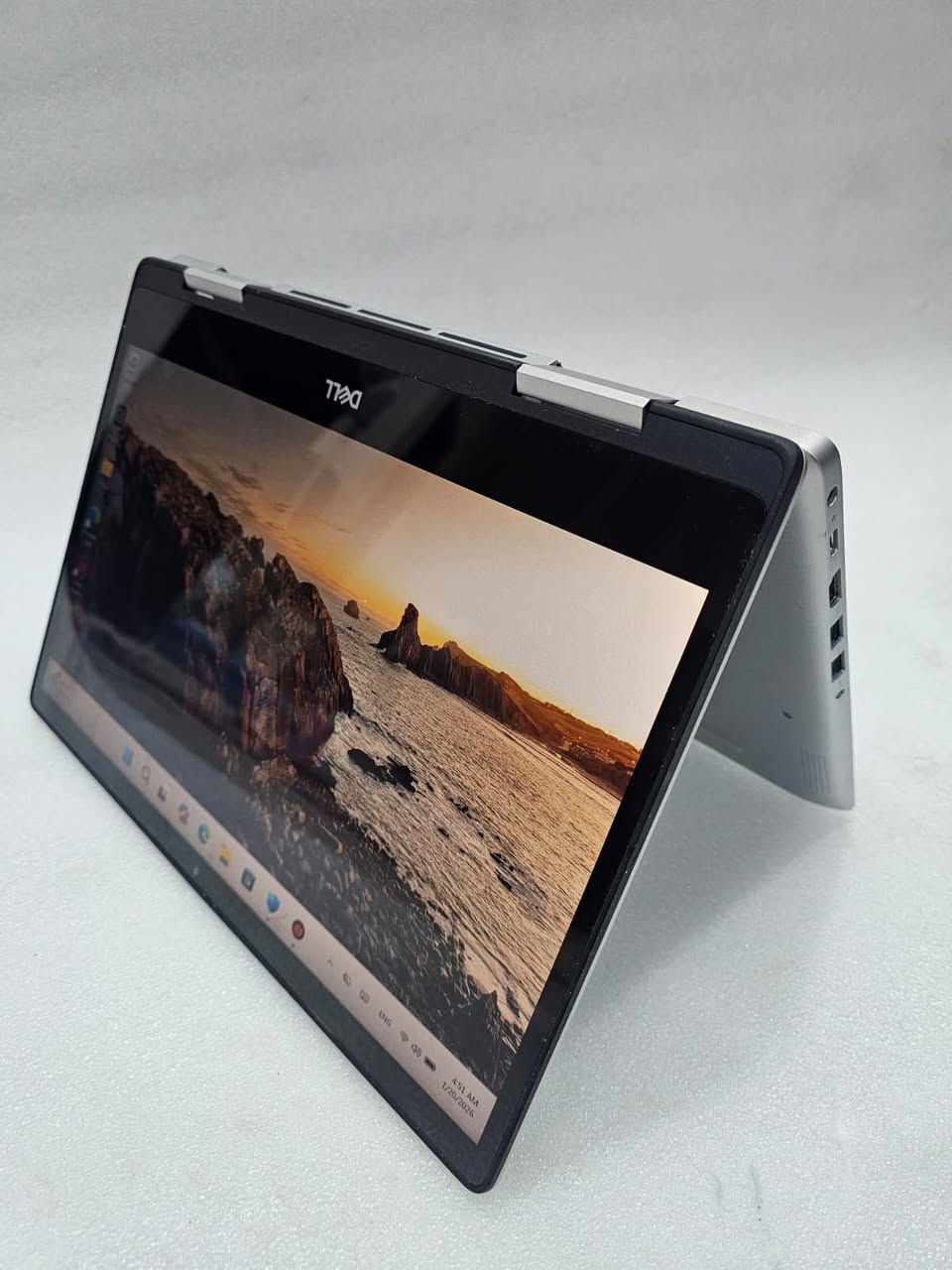 Dell Inspiron 2-in-1 Convertible Laptop
I7جيل عاشر

رام16

Ssd256

لمس قلاب 

السعر500الف وبي مجال بسيط توصيل اكو


**إذا كنت صاحب هذا الإعلان وتريد حذفه لأي سبب، رجاءا أرسل رسالة إلى الدعم الفني**